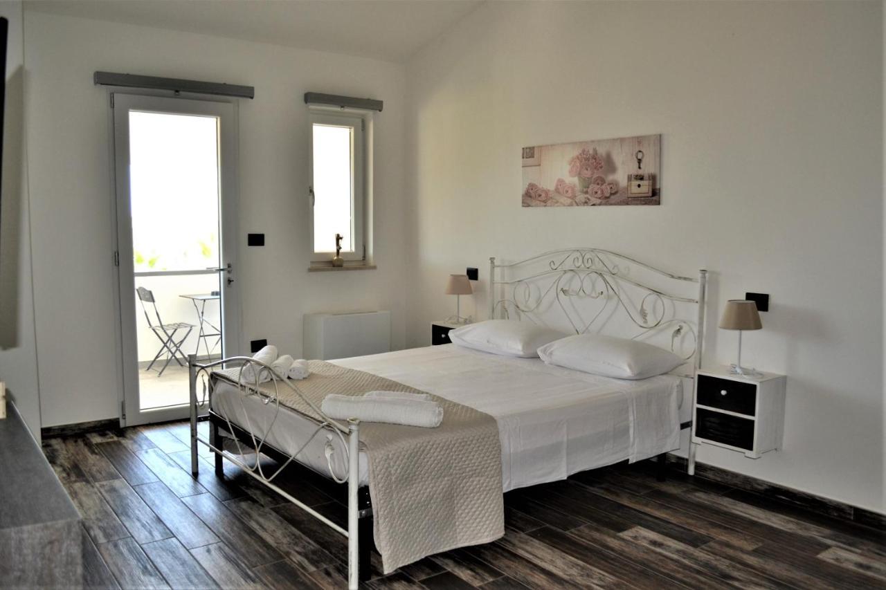 Elios Rooms Nardo Bagian luar foto