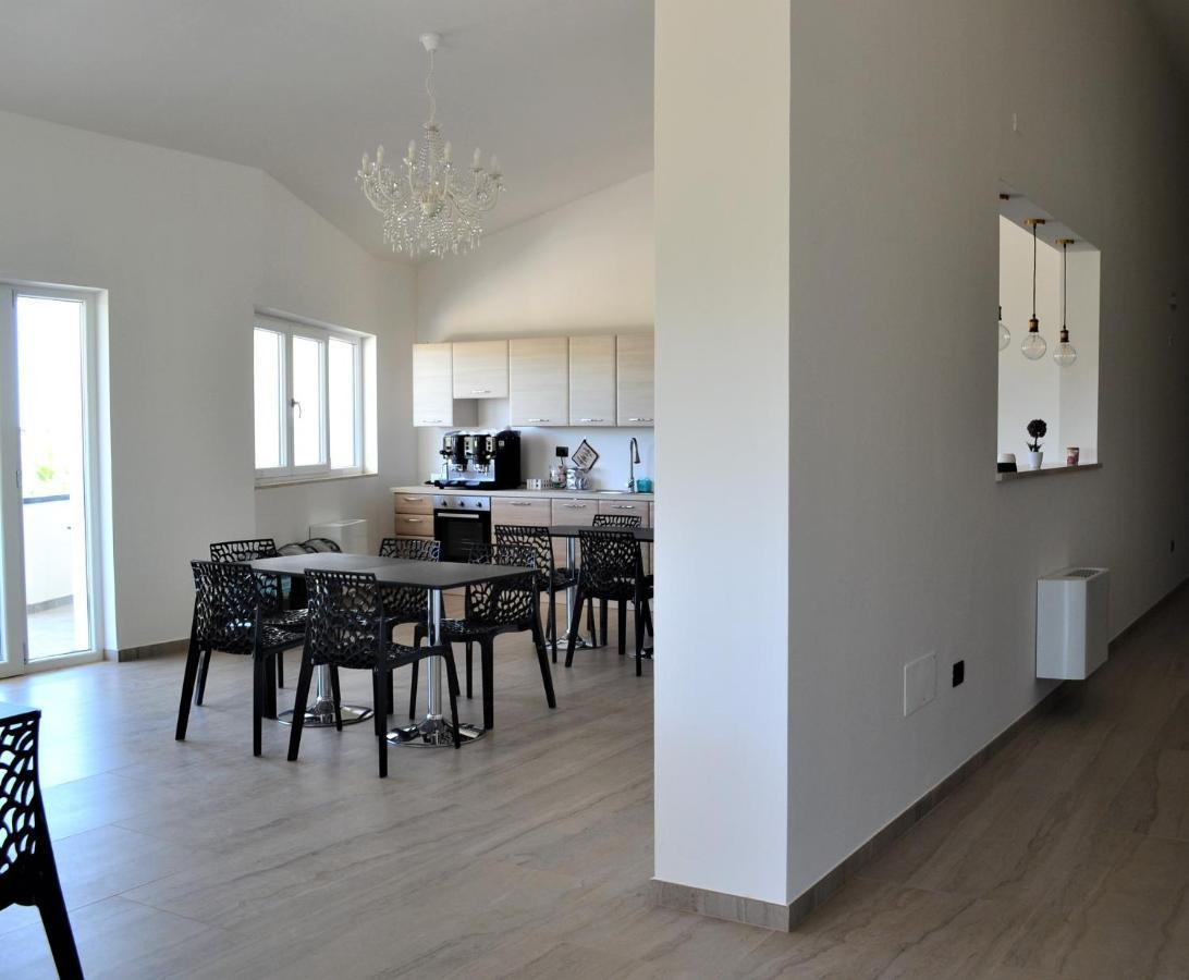 Elios Rooms Nardo Bagian luar foto