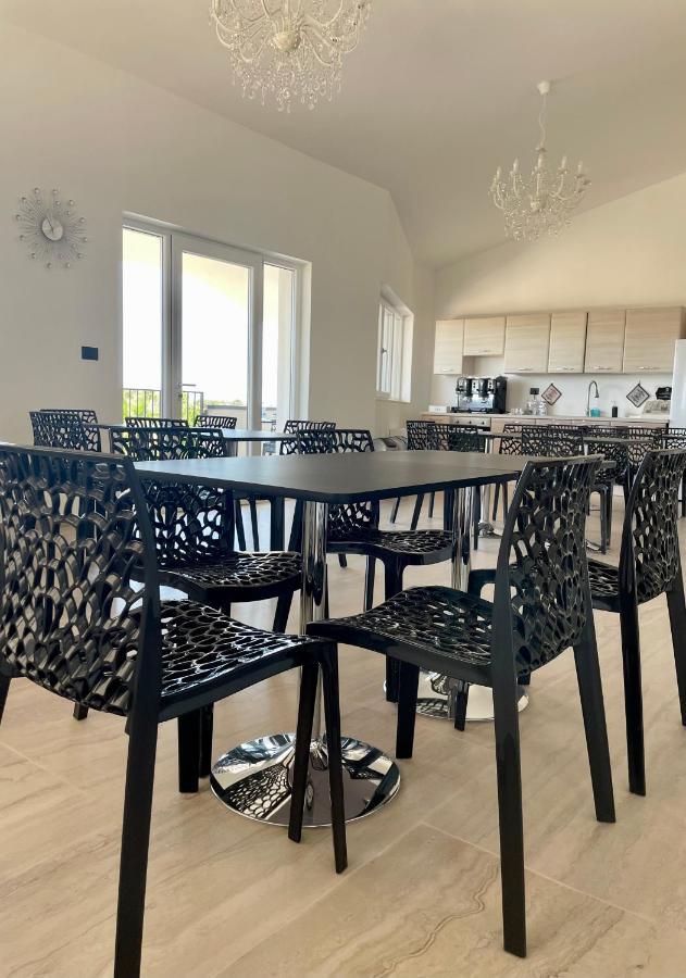 Elios Rooms Nardo Bagian luar foto